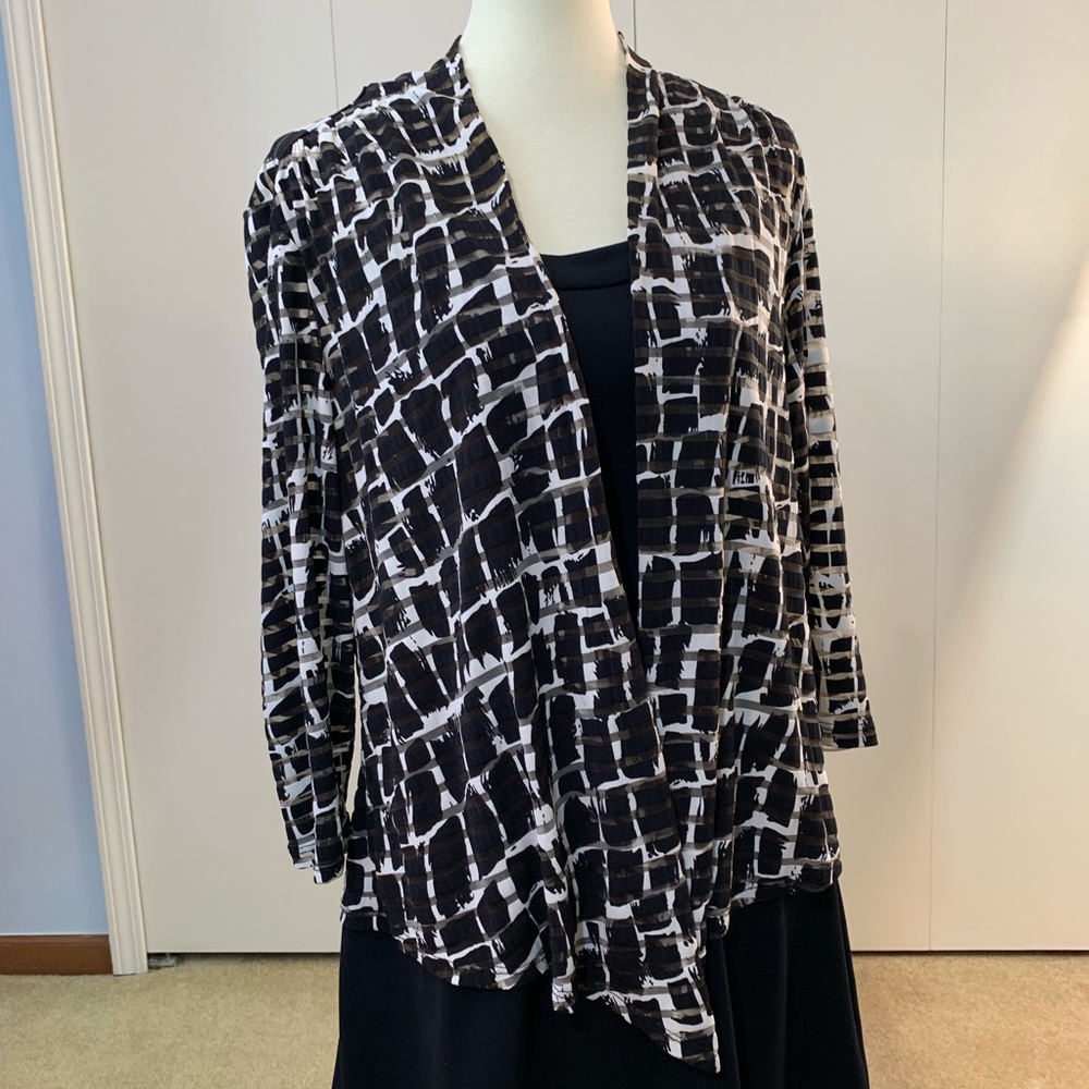 Libra L cardigan striped shear pattern black white
